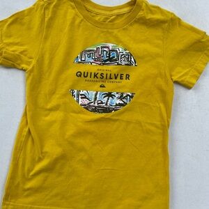 Quicksilver t shirt size 7
